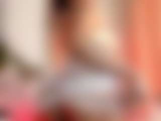 ehily-ts's Live Sex Cam Show