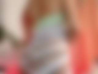 ehily-ts's Live Sex Cam Show