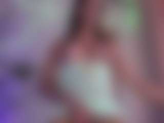 ehily-ts's Live Sex Cam Show