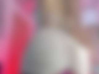 ehily-ts's Live Sex Cam Show