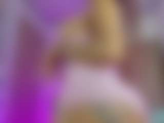 ehily-ts's Live Sex Cam Show