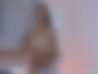 Live cam show with ehily-ts - Cumshot on Camsoda