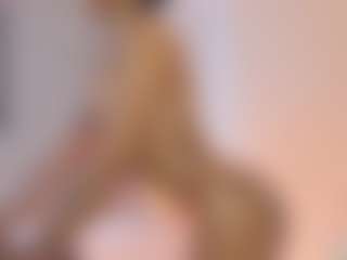 Live cam show with ehily-ts - Big Balls on AdultVida.com