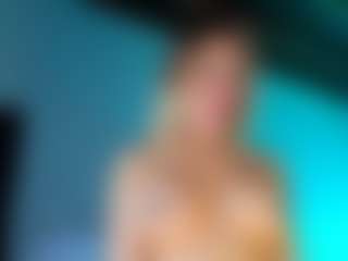 Live cam show with MeghanWolf - Squirt on Soda Cam