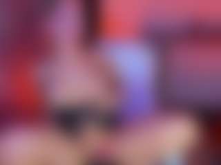 Live cam show with MeghanWolf - Blonde Hair Amateur on Mixed Magazine Live
