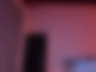 Live cam show with MeghanWolf - Ass Bouncing on Milfs Live