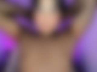 Live cam show with Sexy_Zoe - Cumshot on livesuperchat.net