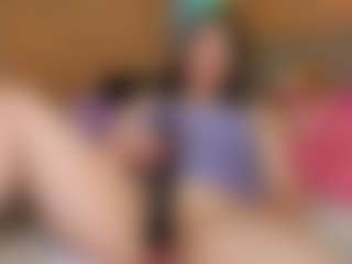 Live cam show with candie26 - Athletic on Camsoda