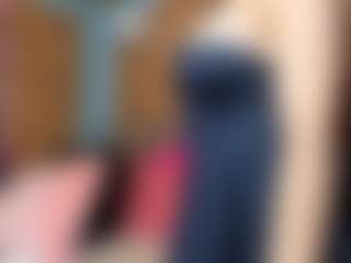 Live cam show with candie26 - Brown Hair on Camsoda