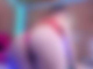 Live cam show with candie26 - Spank on Camsoda