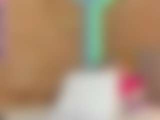 Live cam show with candie26 - Latina on Camsoda