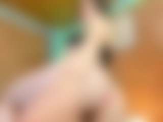 Live cam show with candie26 - Full Nudity on TottyGirls