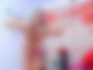 Celeste Lincon MILF webcam performer live streaming