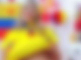 Live cam show with Celeste Lincon - Blonde Hair on SinfulBabes