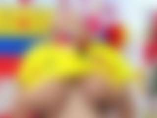 Live cam show with Celeste Lincon - Granny on Dolls Live