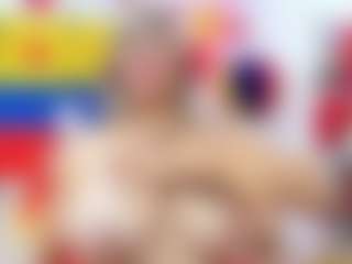 Celeste Lincon MILF webcam performer live streaming
