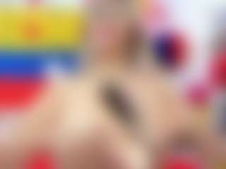 Live cam show with Celeste Lincon - Squirt Mature on Dolls Live