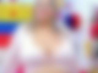 Celeste Lincon MILF webcam performer live streaming