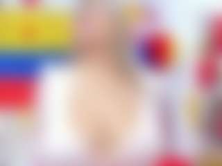 Live cam show with Celeste Lincon - Body Massage on Free Soda