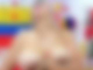 Celeste Lincon MILF webcam performer live streaming