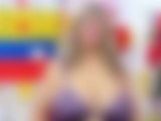 Live cam show with Celeste Lincon - Middle Aged on xxxlivecams.org