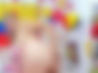 Live cam show with Celeste Lincon - Strip MILF on 1on1-livenow