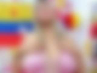 Live cam show with Celeste Lincon - Show on Camsoda