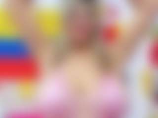 Live cam show with Celeste Lincon - Granny Latina on StripNow | colombia