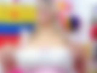 Live cam show with Celeste Lincon - Tattoos Mature on CamClone