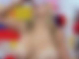 Live cam show with Celeste Lincon - Granny Dildo on Chatstar