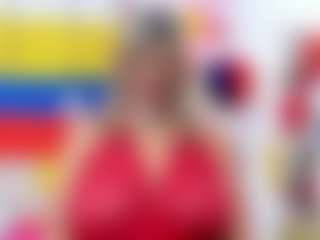 Live cam show with Celeste Lincon - Squirt Blonde Hair on StripNow