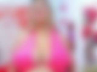 Live cam show with Celeste Lincon - Mature on Latina Girls