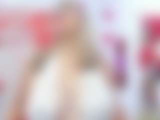 Live cam show with Celeste Lincon - Squirt Mature on Chatstar