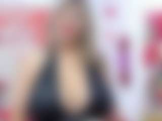 Celeste Lincon MILF webcam performer live streaming