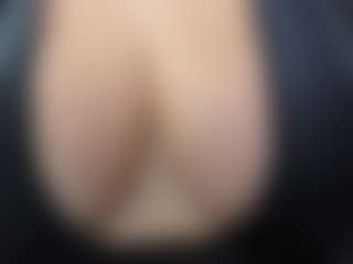 Live cam show with Celeste Lincon - Handjob on https://playwithruby.com