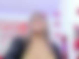 Live cam show with Celeste Lincon - Camel Toe on Stripli.com