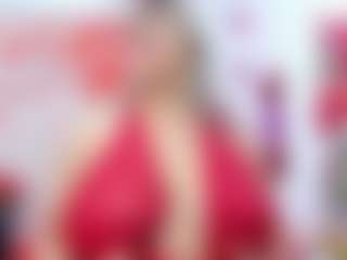 Live cam show with Celeste Lincon - Moaning on Milfs Live