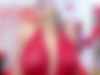Live cam show with Celeste Lincon - Flashing on madthumbs