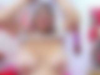 Live cam show with Celeste Lincon - Blonde Hair MILF on LiveSexCams6
