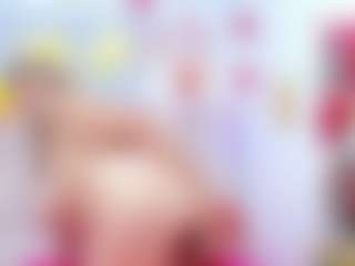 Celeste Lincon MILF webcam performer live streaming