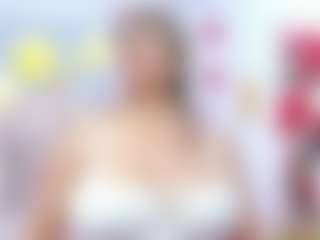 Celeste Lincon MILF webcam performer live streaming
