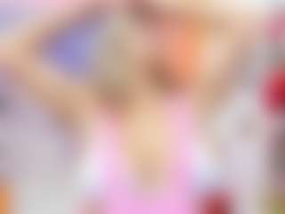 Celeste Linconとのライブチャットショー - CamsodaのNipple Piercings