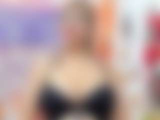 Live cam show with Celeste Lincon - Camel Toe on Camsoda