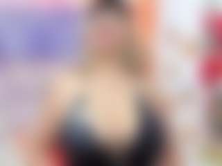 Live cam show with Celeste Lincon - Blonde Hair Middle Aged on SinfulBabes
