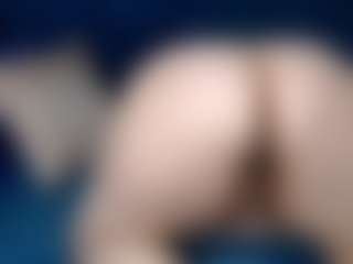 Dragonfly72's Live Sex Cam Show