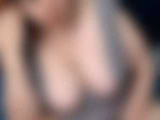Dragonfly72's Live Sex Cam Show