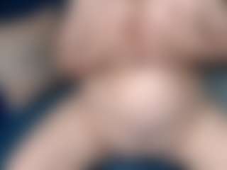 Dragonfly72's Live Sex Cam Show