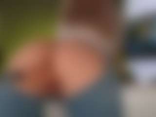 Live cam show with PerfecttWet - Green Eyes on livesuperchat.net