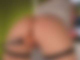 Live cam show with PerfecttWet - Green Eyes on Cam Slut