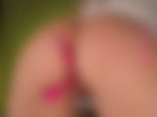 Live cam show with PerfecttWet - Green Eyes on justonemore.cc